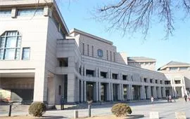 北京大学百年讲堂