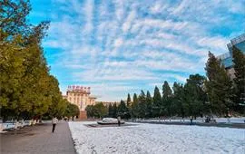北京科技大学求实广场