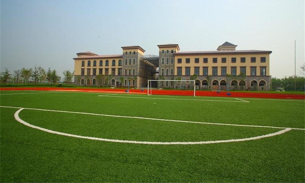 上海外国语大学体育场