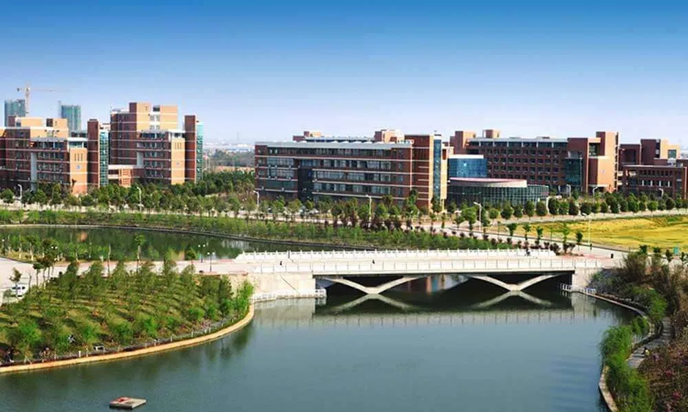 南昌航空大学校园风景