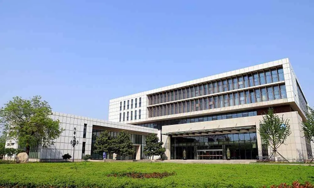 齐鲁工业大学行政楼