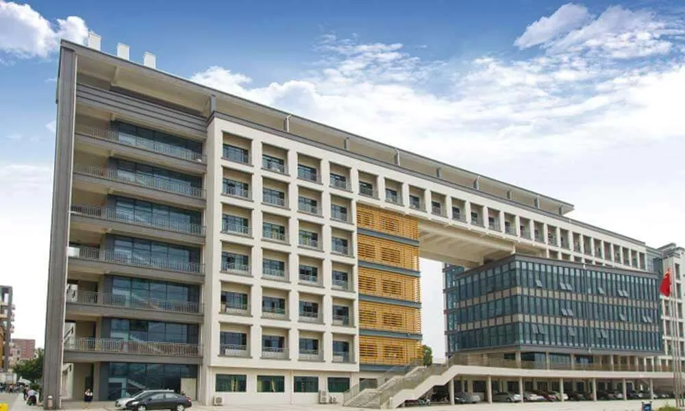广东技术师范大学白云校区教学楼