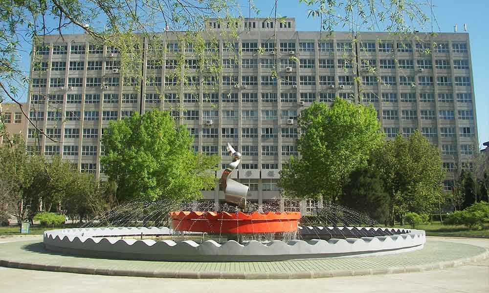 天津商业大学喷泉