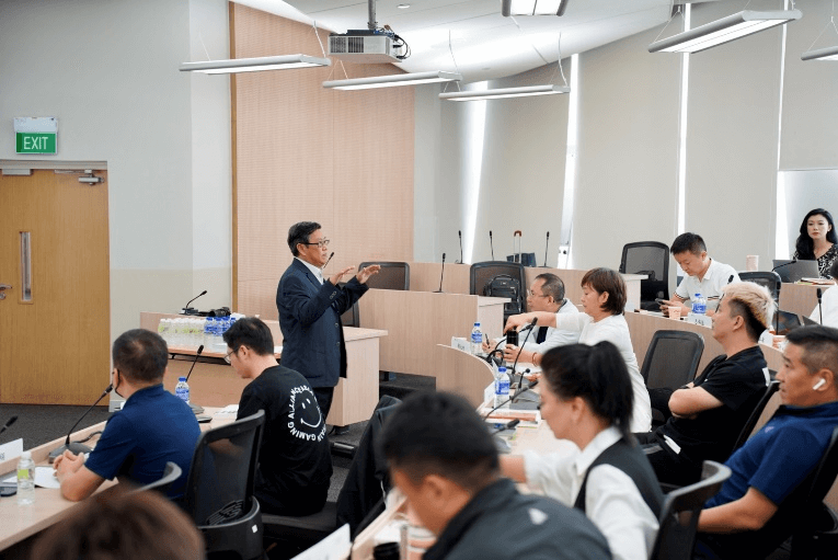 新加坡国立大学中文EMBA11月学段课堂报道