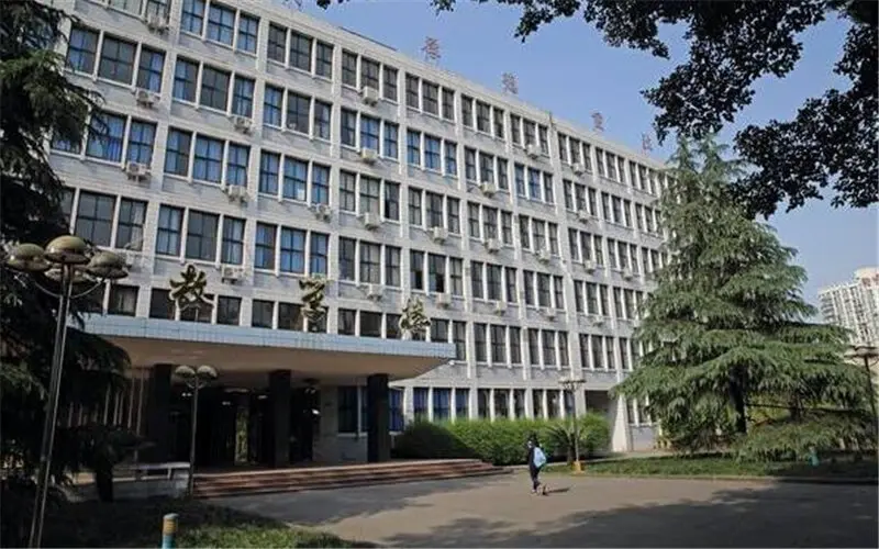 西南政法大学教学楼