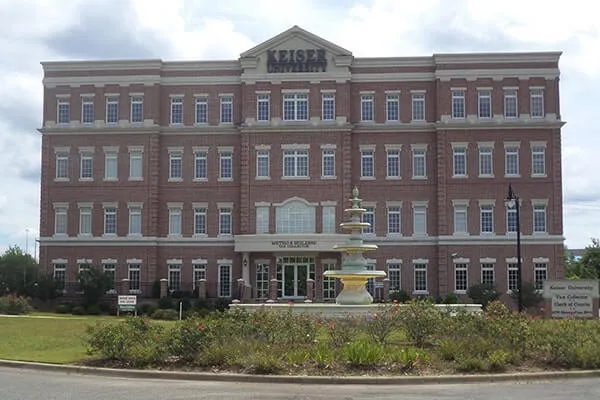 美国凯泽大学风景