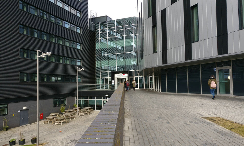英国爱丁堡龙比亚大学教学楼