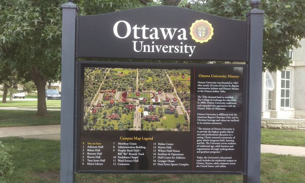 美国渥太华大学路标