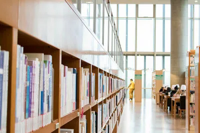 华北电力大学在职研究生考试科目多不多？