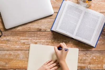 东北财经大学在职研究生好考吗？