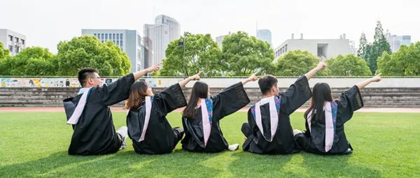华东师范大学在职研究生获得证书含金量高吗？