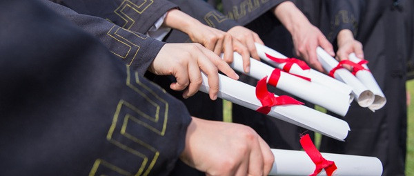 工作幾年可以報(bào)考南京藝術(shù)學(xué)院在職研究生？