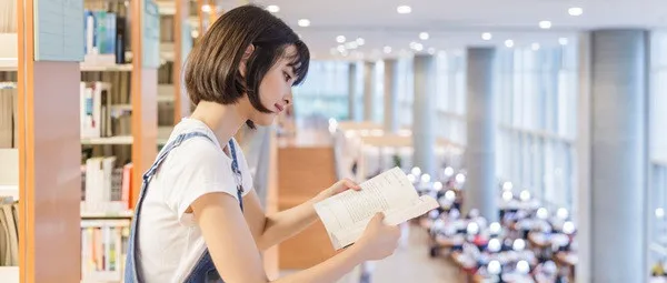 中山大学在职研究生需要工作几年呢？