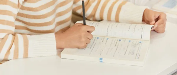 新乡医学院在职研究生什么时候可以报名？
