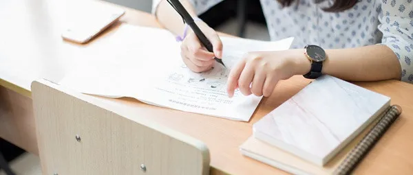中央财经大学在职研究生毕业可以获得什么证书？