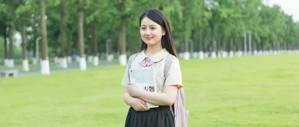 北京科技大学会计学在职研究生学费一年多少？