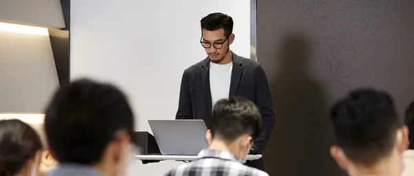 申请首都经济贸易大学在职课程培训班有哪些流程？