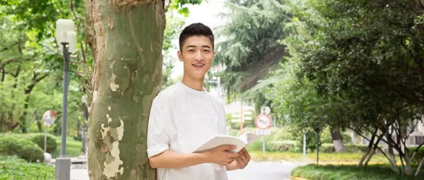 合肥工业大学在职研究生怎么上课？可以自由选择吗？