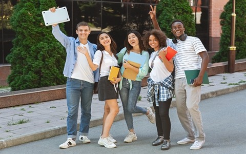 俄罗斯圣彼得堡国立工业技术与设计大学国际硕士毕业颁发什么证书？