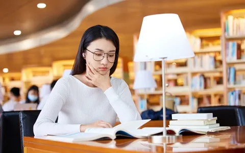 在职人员报考东华大学在职研究生可以获得什么证书？