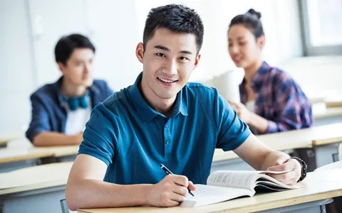华中科技大学在职研究生毕业后能获得哪些证书？
