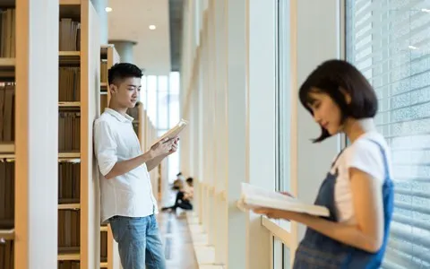 对外经济贸易大学在职研究生同等学力申硕有哪些优势？