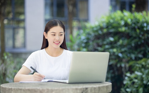 上海同等学力申硕报名时间在什么时候？