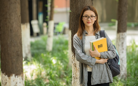 政治经济学在职研究生含金量