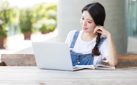 临床医学在职研究生考试时间是什么时候？