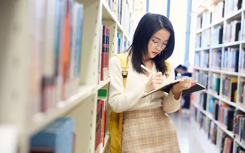 民商法学在职研究生报考条件是什么？