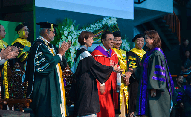 菲律宾凯迪雷拉大学毕业典礼