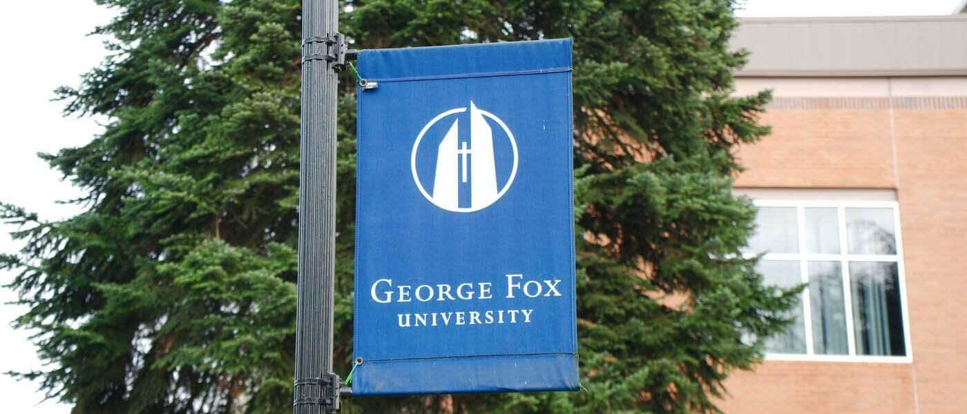 美国乔治福克斯大学校园标志