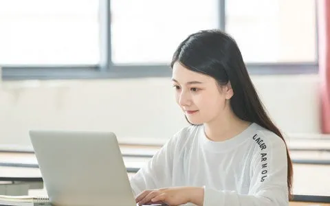 吉林大学教育学在职研究生学费需要高吗？