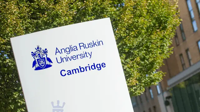 英国剑桥安格利亚鲁斯金大学
