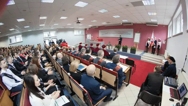 波兰热舒夫信息技术与管理大学