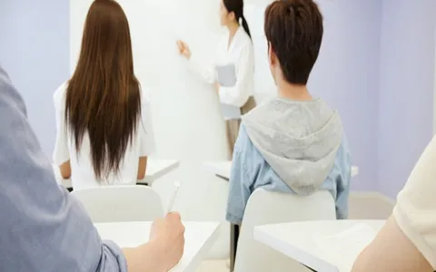 北京航空航天大学在职博士上课时间