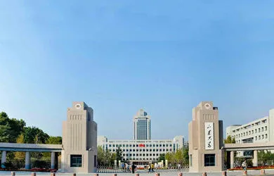 山东大学校门