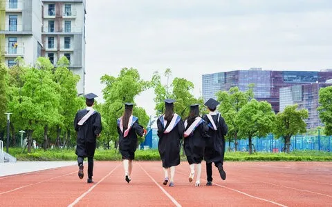 清华大学非全日制研究生好考吗？