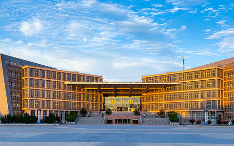 西安工業(yè)大學圖書館