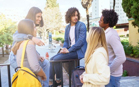 美國瓊斯國際大學碩士申請條件是什么？