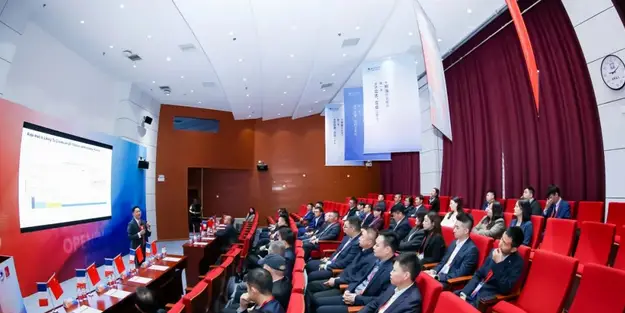 申请法国里昂商学院EMBA中外合作办学需要哪些材料？