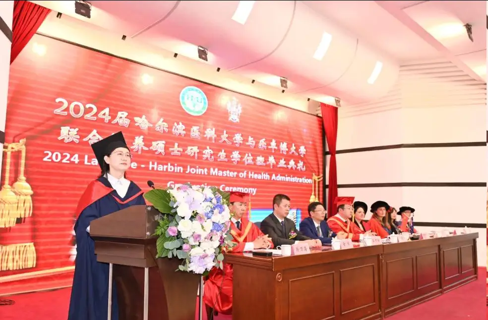 学生代表李辉同学发言