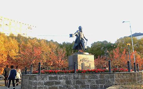 哈薩克斯坦歐亞國立大學校園風光