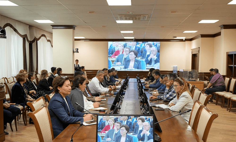 哈薩克斯坦歐亞國立大學(xué)活動現(xiàn)場