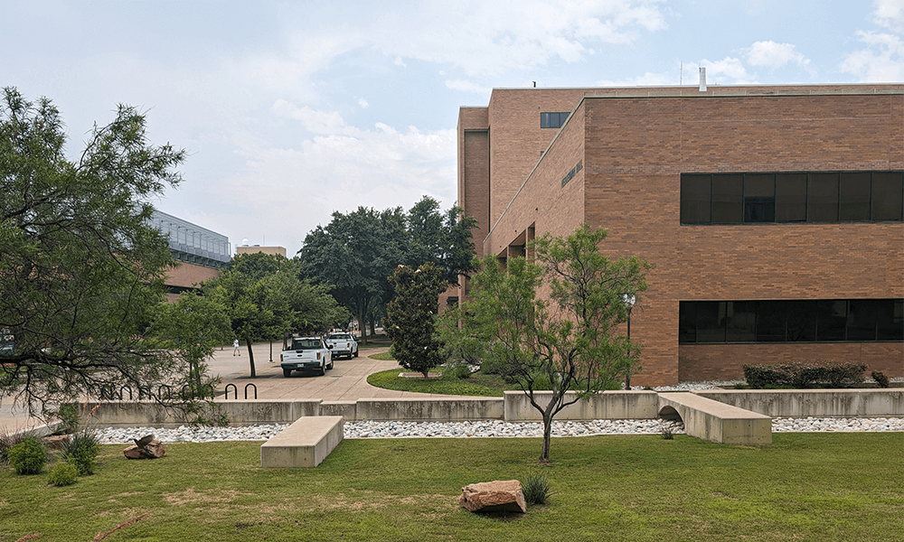 美國(guó)亞利桑那州立大學(xué)學(xué)校建筑