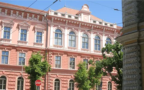 匈牙利塞格德大学学校建筑