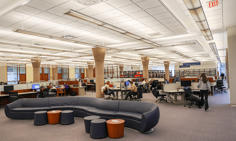 加拿大女王大学室内景观