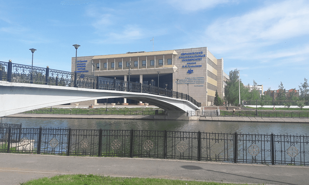 哈薩克斯坦歐亞國立大學校園風光