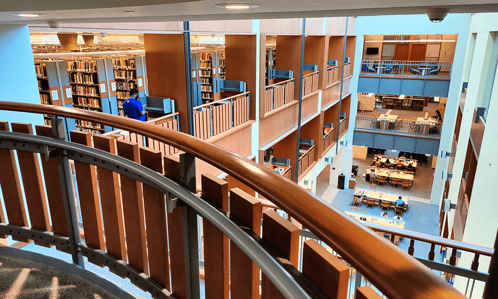 加拿大女王大学室内景观