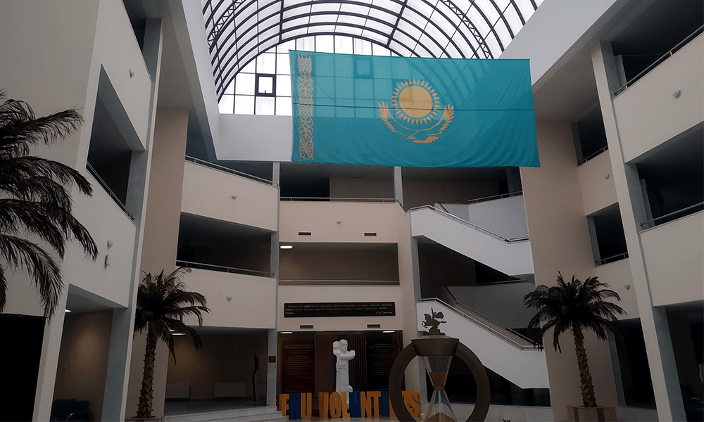 哈薩克斯坦歐亞國立大學校園風光